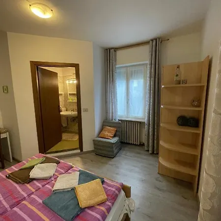 Sponchie Guest house *